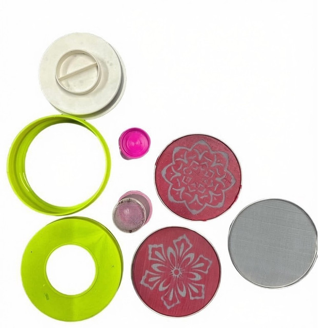 Plastic Rangoli Making Kit (Multicolor)